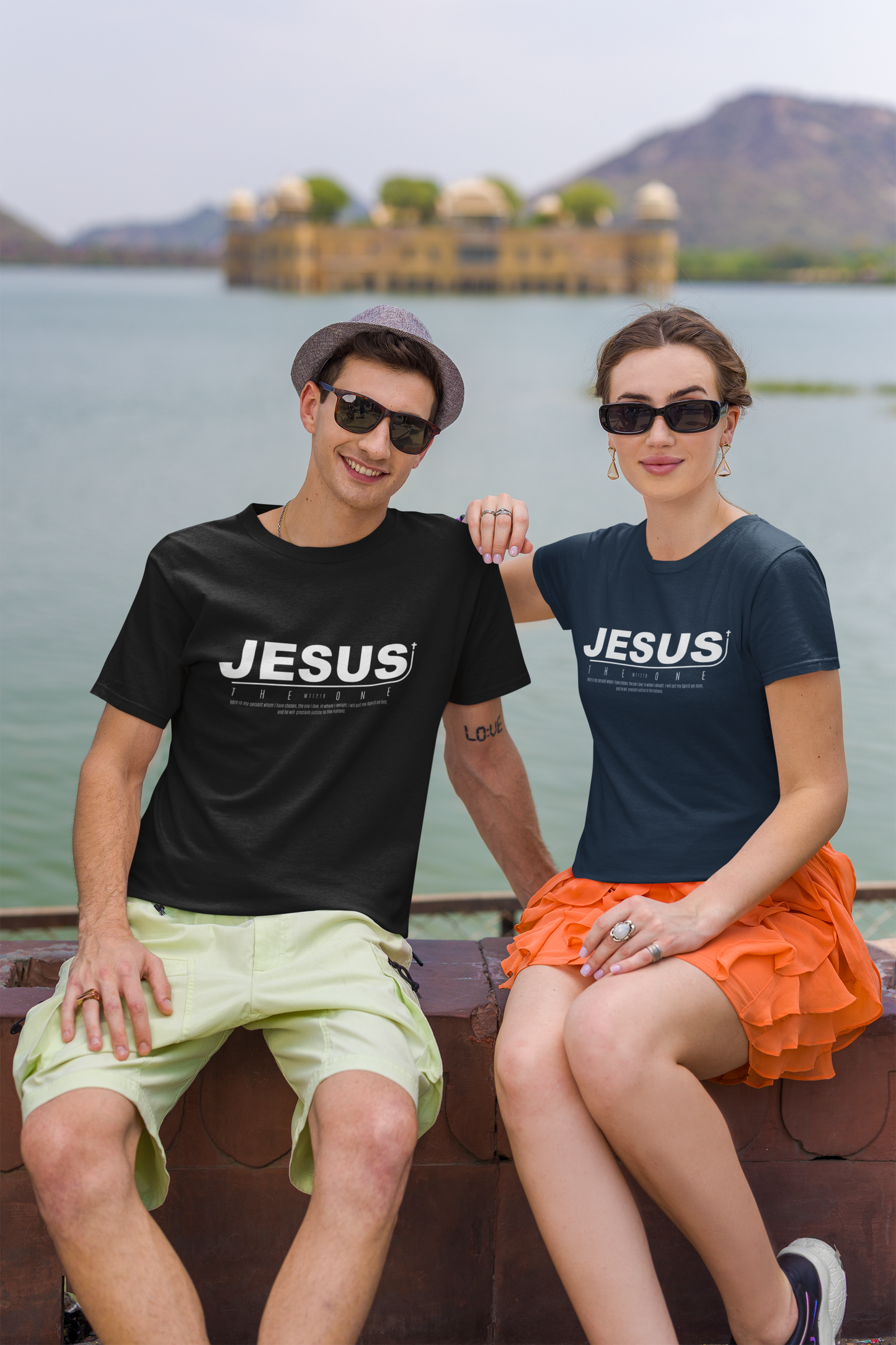 Jesus is the One. T-Shirt.